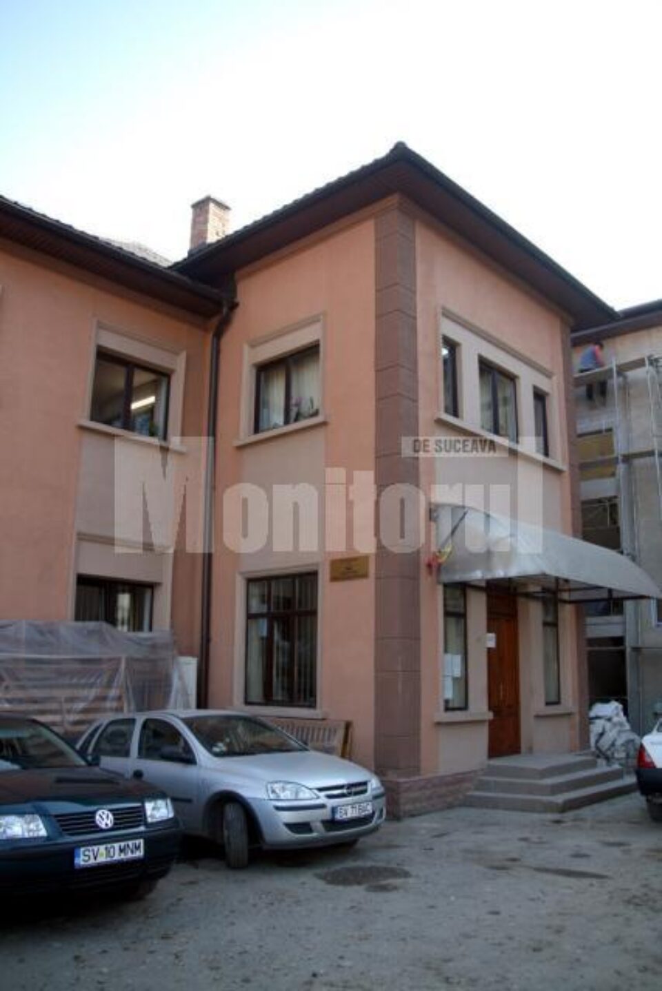 La Judecătoria Câmpulung Moldovenesc au început să curgă plângerile împotriva hingherilor de mașini
