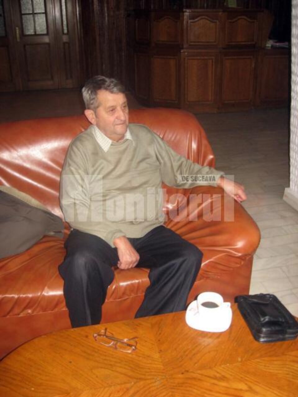 Marian Cârlugea: „În orașul ăsta nu e un semafor, nu e un WC public, e râsul lumii, plin de gropi, primarul nici nu iese din primărie”
