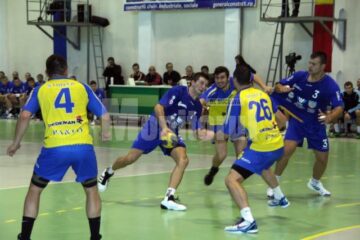 Universitatea a rezistat doar 40 de minute în fața unei echipe a Bacăului, mult mai puternică decât în campionatele trecute