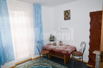 Un sobor de preoți a sfințit sâmbătă locuința în care s-a mutat familia Nicoară, împreună cu cei patru copii