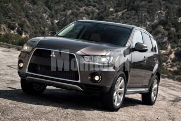 Mitsubishi l-a restilizat pe Outlander
