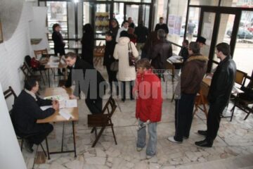 La târgul de locuri de muncă de ieri au participat în jur de 300 de persoane