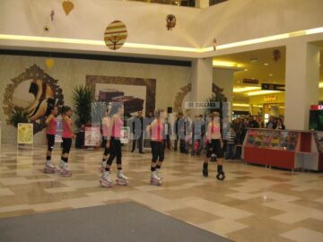 Demonstrații de Kangoo Jumps