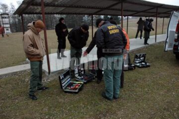 Exerciții în poligonul de tragere