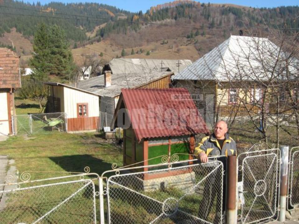 Ion Țâmpău: „Vara nu mai putem să suportăm mirosul care vine de la stație”