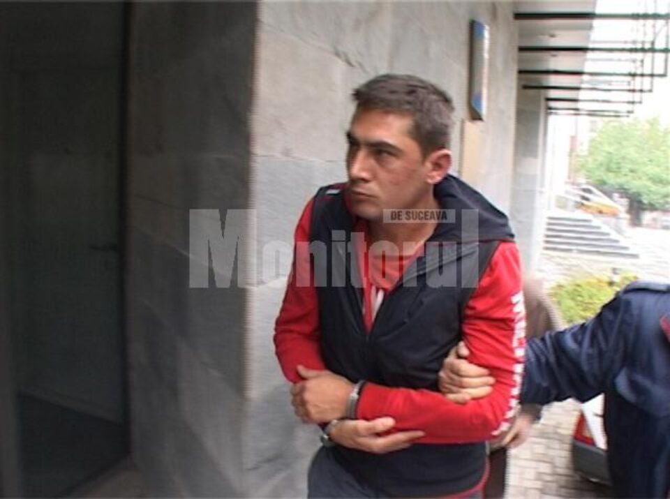 Marius Ursu va fi judecat pentru infracțiunile de violare de domiciliu, nerespectarea regimului armelor și munițiilor și uz de armă letală fără drept Marius Ursu va fi judecat pentru infracțiunile de violare de domiciliu, nerespectarea regimului armelor și munițiilor și uz de armă letală fără drept