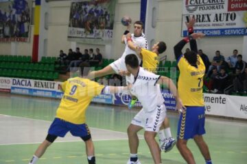 În fața unui adversar modest, echipa a doua a Universității a făcut un galop de sănătate