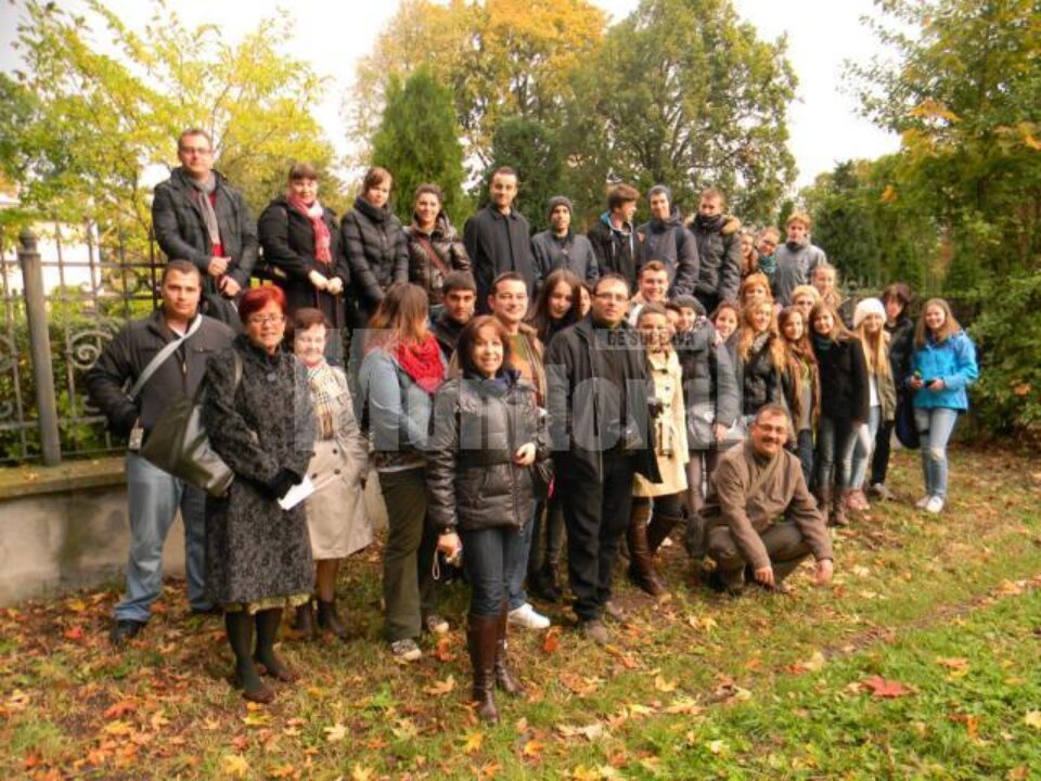 La întâlnirea de la Łódź, au participat profesori și elevi din România, Lituania, Cehia, Polonia, Suedia, Italia și Turcia La întâlnirea de la Łódź, au participat profesori și elevi din România, Lituania, Cehia, Polonia, Suedia, Italia și Turcia