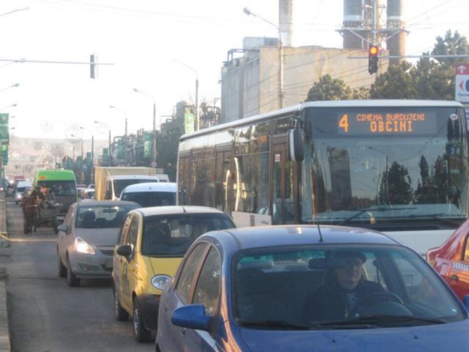 Șoferii vor putea cere despăgubiri companiilor de asigurări care nu îndeplinesc obligațiile RCA