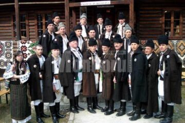 Grupul vocal „Flori de măr” din Râșca