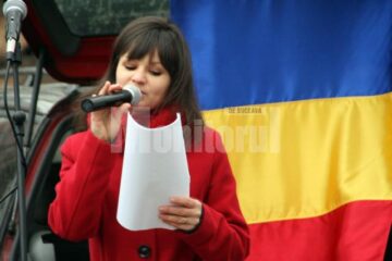 La eveniment s-au recitat și poezii patrotice