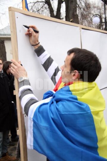 Studenții au lăsat câte un mesaj pentru țara lor