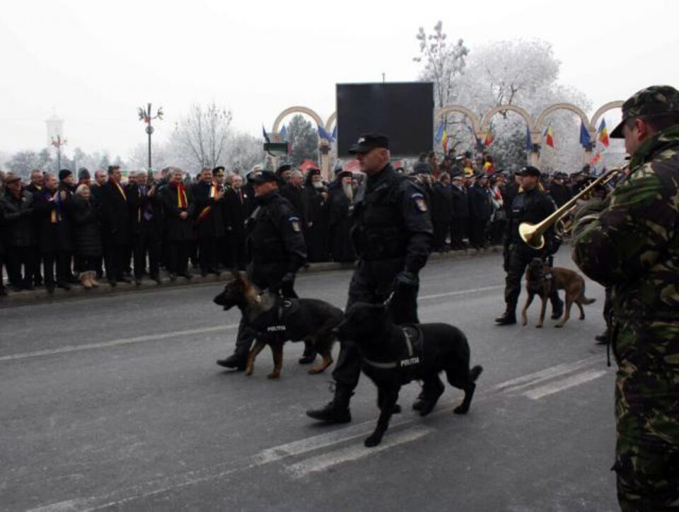 Dacă se apropie alegerile, se huiduie de Ziua Națională