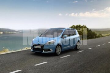 Renault modifică tehnic și estetic monovolumul Scénic