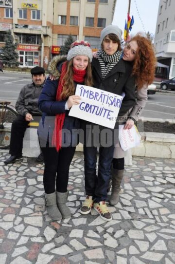Majoritatea oamenilor au acceptat îmbrățișările gratuite cu căldură