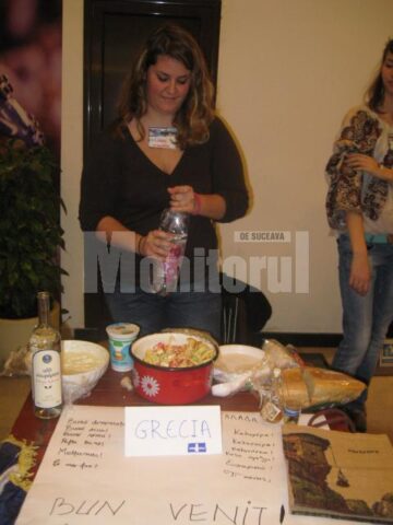 Grecia, cu salata, ouzo si tatichi
