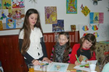 Elevii au desenat și au vorbit despre semnificația zilei de Sfântul Nicolae