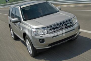 Land Rover pregătește noul Freelander