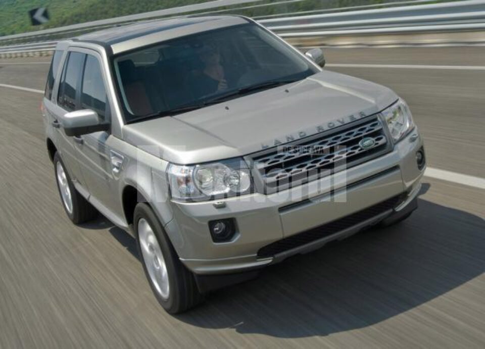 Land Rover pregătește noul Freelander