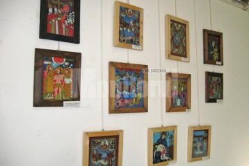 Expoziție de icoane pe sticlă