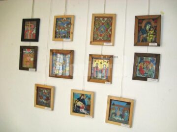Expoziție de icoane pe sticlă