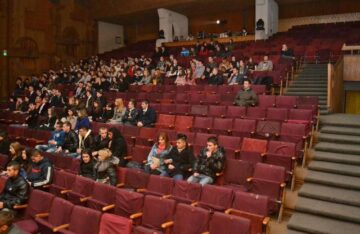 Spectatori puțin la Balul Bobocilor de la Universitatea „Ștefan cel Mare”
