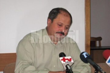 Inspectorul școlar general Petru Carcalete