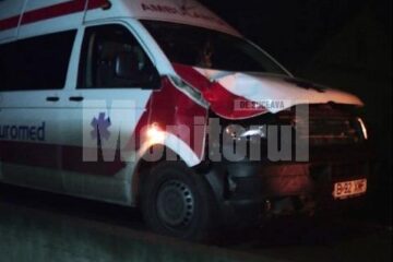 Ambulanța transporta un bolnav de la o clinică din Timișoara către localitatea de domiciliu, Botoșani