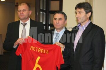 Cel mai scump tricou vândut la licitație a fost al ex-internaționalului Iosif Rotariu