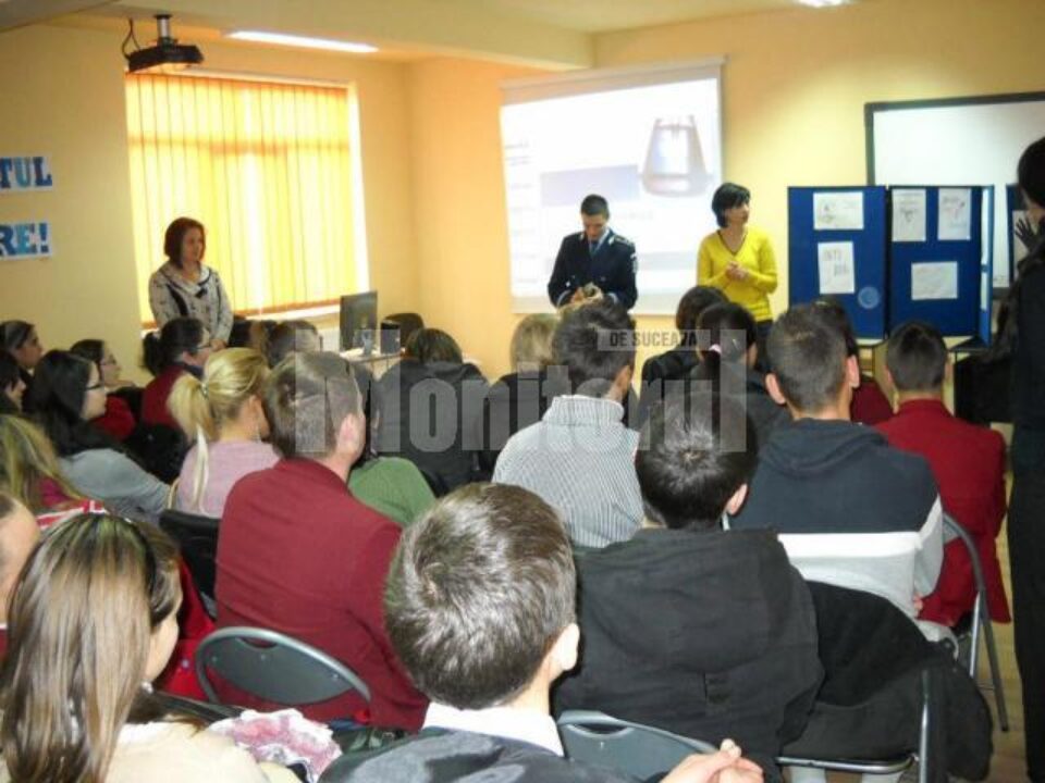 Campania pentru prevenție și consiliere anti-drog, din cadrul Proiectului „Vom reuși împreună!”, a ajuns la final Campania pentru prevenție și consiliere anti-drog, din cadrul Proiectului „Vom reuși împreună!”, a ajuns la final
