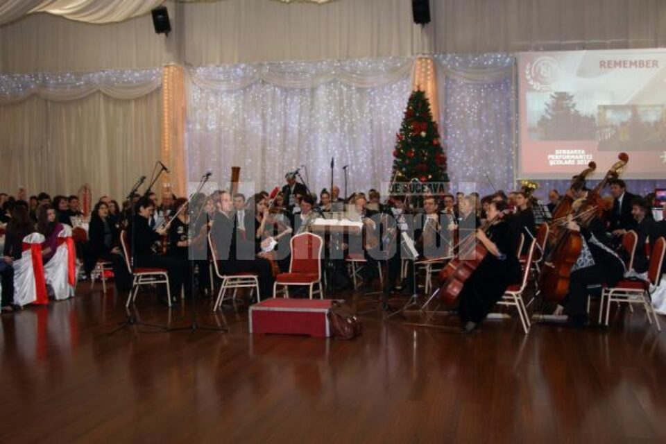 Filarmonica „Mihail Jora” din Bacău a susținut un concert de Crăciun