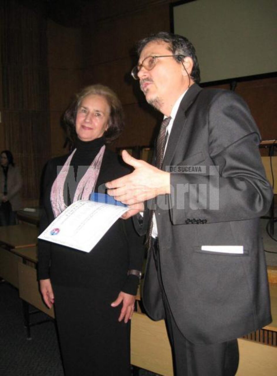 Sofia Vicoveanca, Omul Anului 2010, și Mugur Andronic, președintele Societății Culturale Ștefan cel Mare - Bucovina Sofia Vicoveanca, Omul Anului 2010, și Mugur Andronic, președintele Societății Culturale Ștefan cel Mare - Bucovina