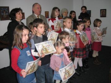Profesori de la Școala de Arte Ion Irimescu și copii expozanți
