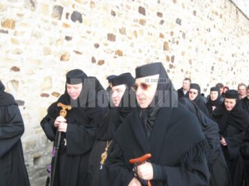 Slujbă arhierească, duminică, la Mănăstirea Voroneț, în ziua Sfântului Daniil Sihastrul