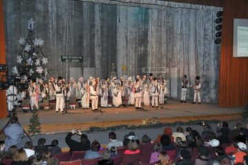Serbarea „Magia Crăciunului” a inclus 30 de momente artistice