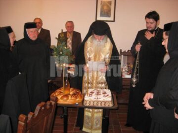 Slujbă arhierească, duminică, la Mănăstirea Voroneț, în ziua Sfântului Daniil Sihastrul