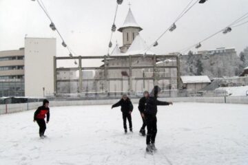 Patinoarul Areni în prima oră de funcționare de anul acesta