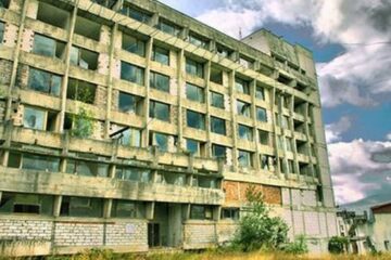Udrea vrea să naționalizeze hotelurile din stațiunea Vidra