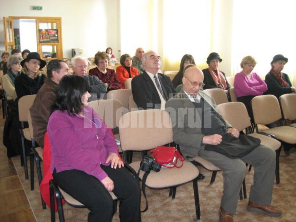 Participanți la momentul de evocare și lansare de carte