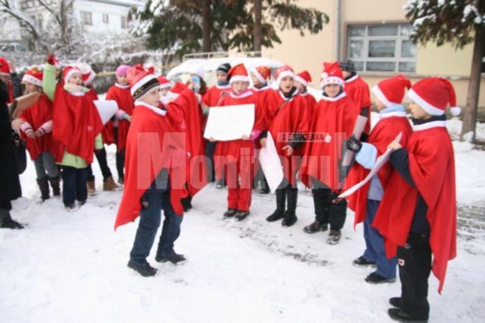 Moșii Crăciun, la IȘJ