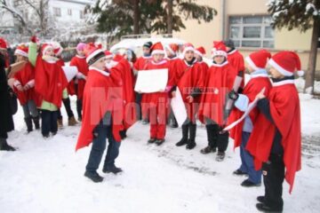Moșii Crăciun, la IȘJ
