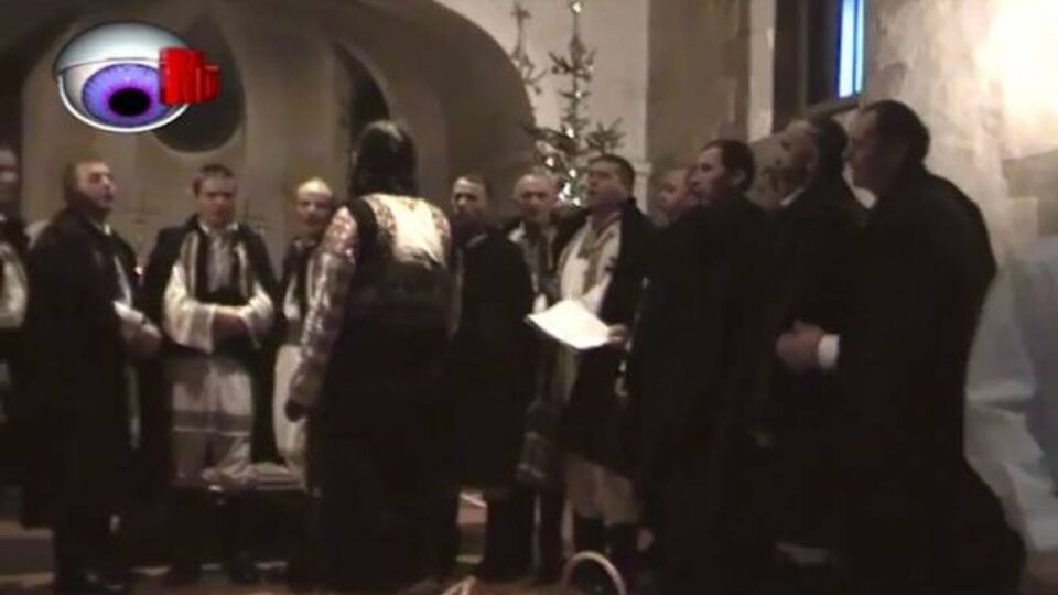 Concert de colinde susținut de Grupul „Flori de măr” în biserica românească din Geneva