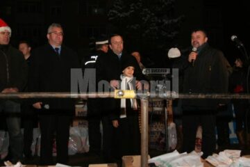 Flutur, Lungu și Bălan l-au ajutat pe Moș Crăciun să vină cu daruri la copiii din Burdujeni