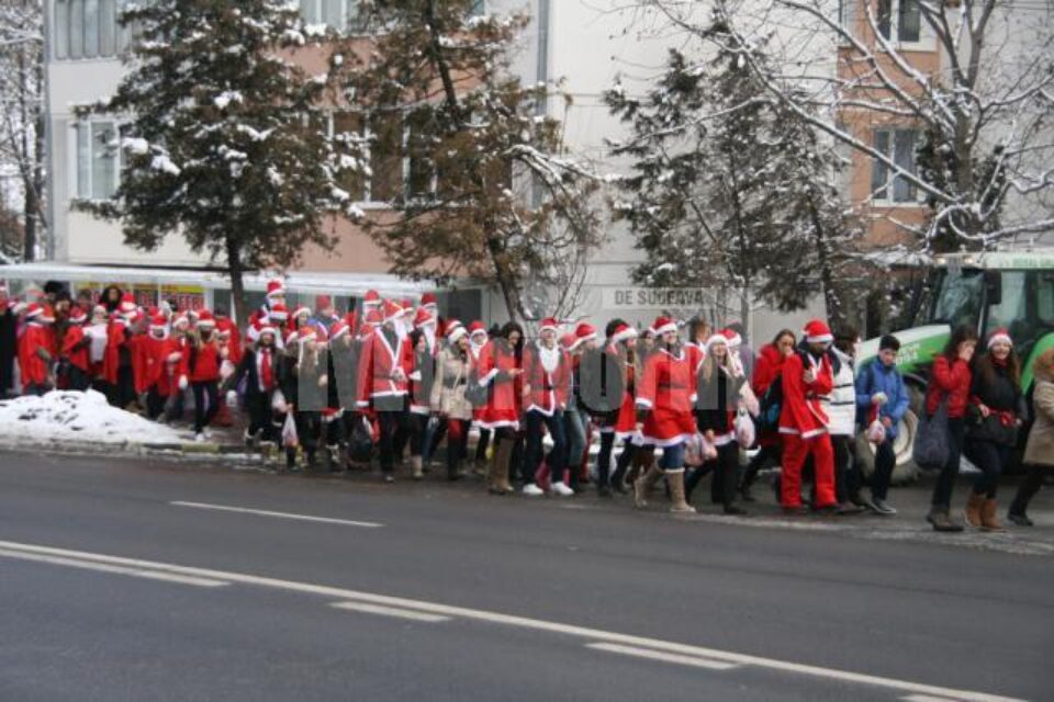 Convoiul de Moși pe stradă