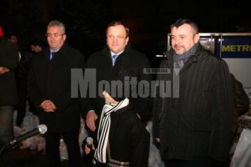 Ion Lungu, Gheorghe Flutur și Ioan Bălan au oferit copiilor cadouri