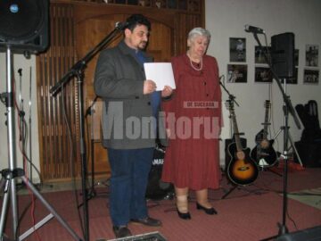 Constantin Emil Ursu rostind laudatio pentru dr. Paraschiva Victoria Batariuc