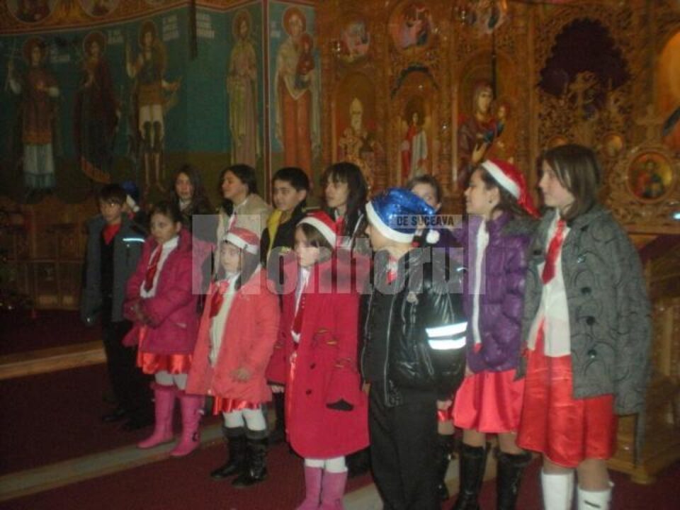 Acțiunea „Vine Moșul” la Așezământul de copii din Rădăuți