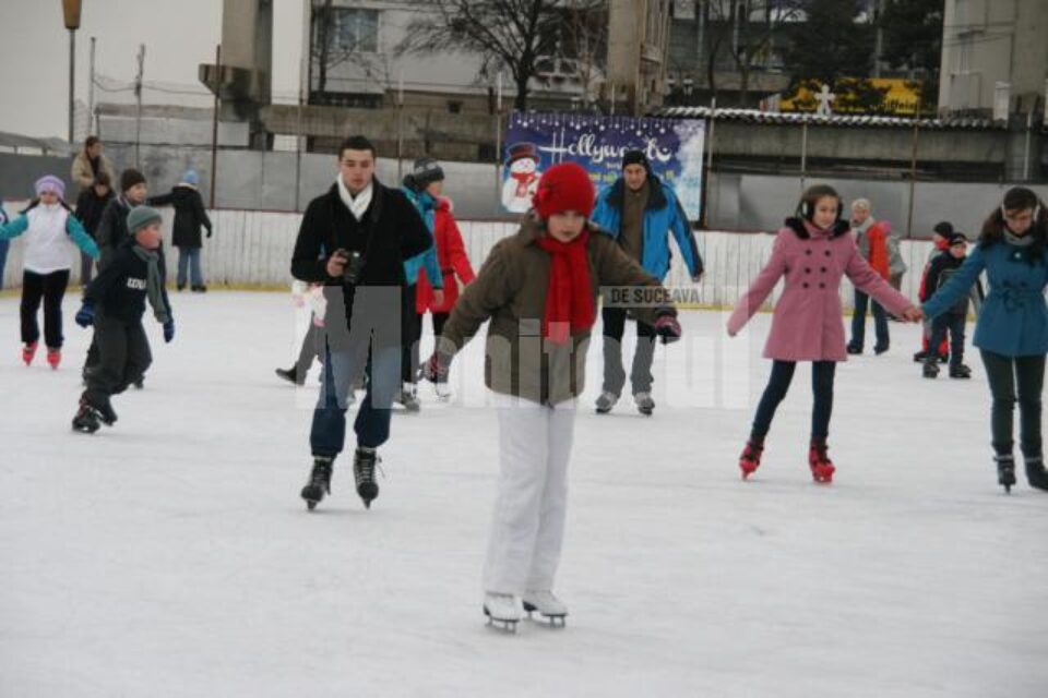 Sucevenii au venit în număr mare la Patinoarul Areni