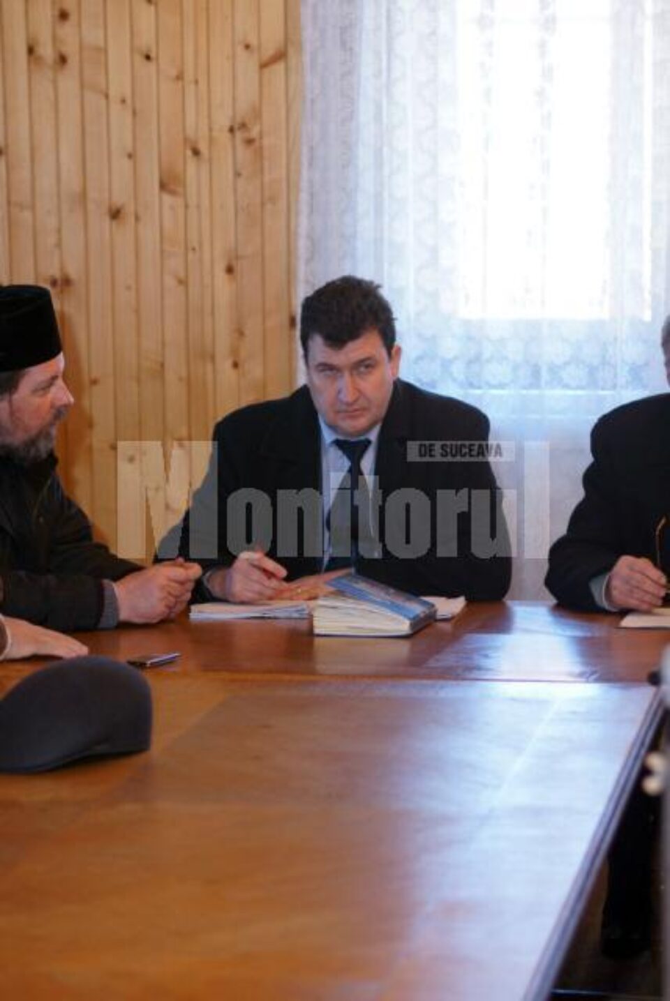 Primarul Gabriel Constantin Șerban nu a avut nici o inițiativă pentru remedierea problemelor semnalate atât de cetățeni, cât și de către unii consilieri locali