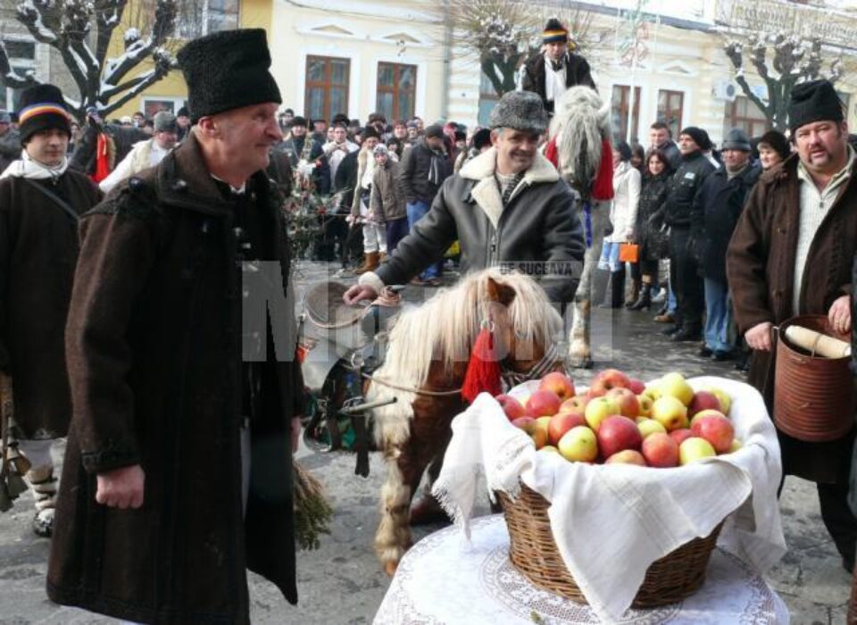 Grigore Tulbure și urători din Rădășeni